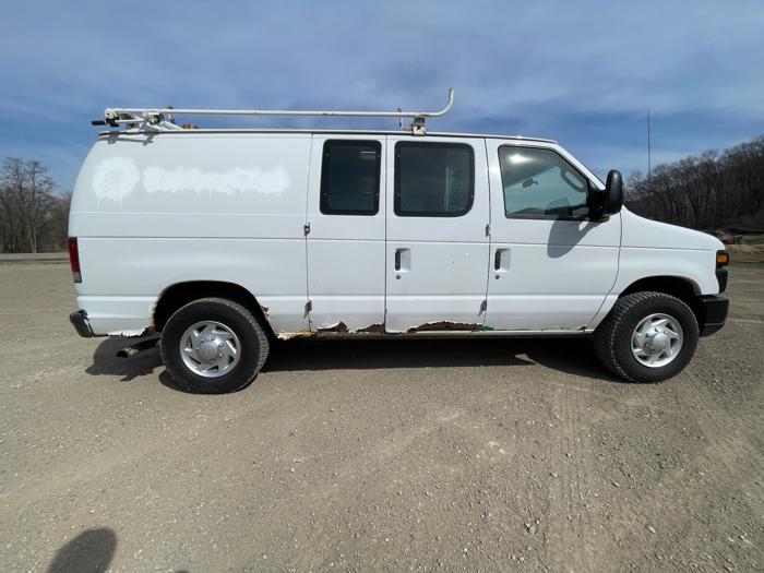 2013 ford econoline e-250 with 173163 miles for sale near jordan, minnesota 63c1ce85591c4d66ba2f745de40b0896.jpeg