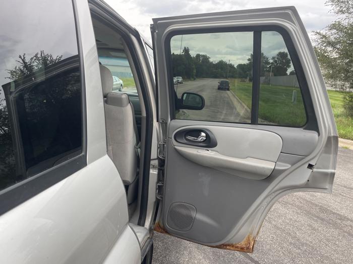 2007 chevrolet trailblazer ls1-4wd with 98541 miles for sale near elk-river, minnesota 6465a7f904ef4087bdee8bbe788d4fe3.jpeg