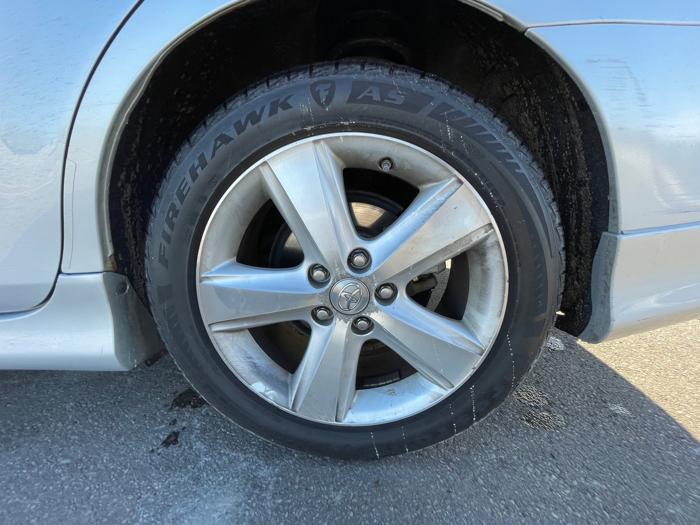 2010 toyota camry se-v6-6-spd-at with 229287 miles for sale near elk-river, minnesota 64a63bc3ec56428cbb04005acdffd793.jpeg