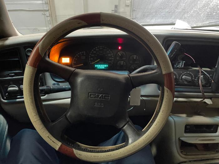 2002 gmc yukon sle with 212508 miles for sale near elk-river, minnesota 64fb2f941786401d84aac296c3ef396e.jpg