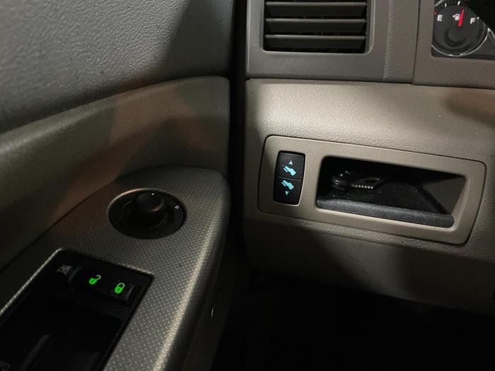 2008 jeep grand-cherokee se with 169359 miles for sale near elk-river, minnesota 65012e343224478aaf0fae9ddbd1f0de.jpg