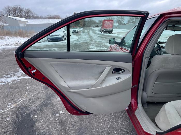 2010 toyota camry le-6-spd-at with 241112 miles for sale near elk-river, minnesota 65383029853b48159ec2da952f4d8a60.jpeg