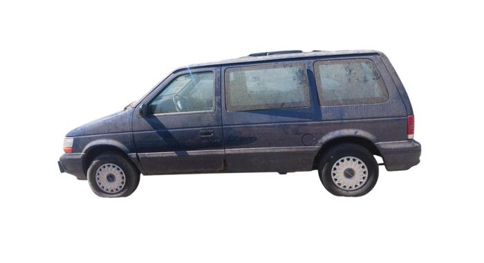 1995 plymouth voyager base with 163821 miles for sale near elk-river, minnesota 654aabbc8398422d83af436f094cc2a6.jpg