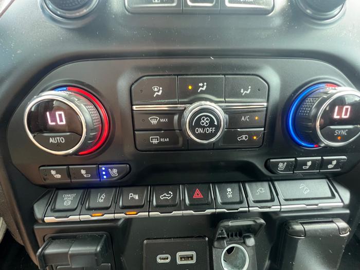 2020 chevrolet silverado-2500hd high-country-crew-cab-short-box-4wd with 54725 miles for sale near savage, minnesota 657e39814beb467aa0cb150e5c83c439.jpeg
