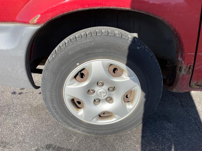 2002 dodge caravan se with 302965 miles for sale near elk-river, minnesota 657e8bbc1a564550a274961b944bde2c.jpeg