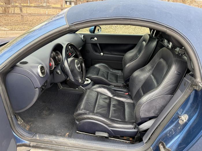 2004 audi tt with 126057 miles for sale near burnsville, minnesota 65a0f64c4d6a4c84b0469a1ff8f6a690.jpg