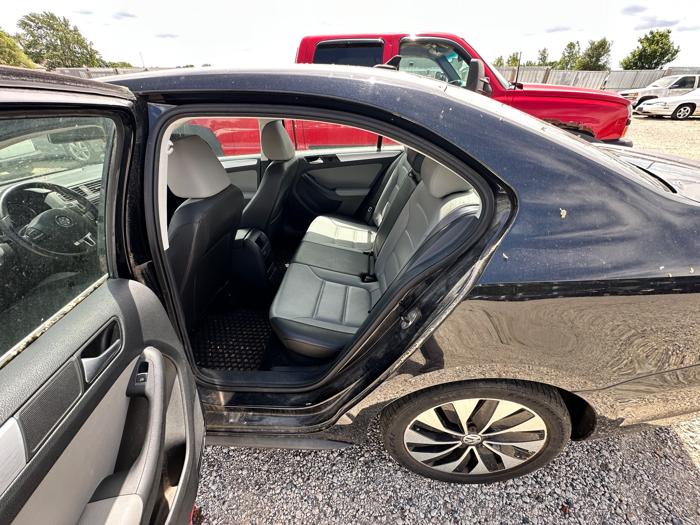 2014 volkswagen jetta hybrid-se for sale near elk-river, minnesota 65a106c5d6cf4d90a33c04b077199eb2.jpeg