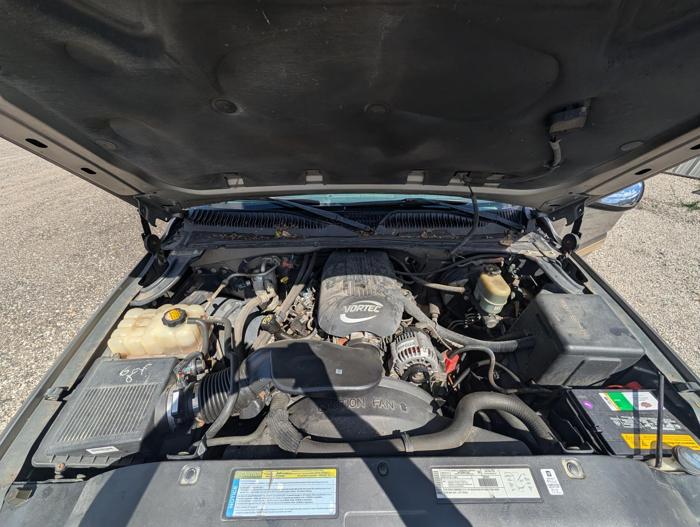 2001 chevrolet silverado-1500 ext.-cab-short-bed-4wd with 212525 miles for sale near elk-river, minnesota 65d3df88be644eeabaa7c9c210d2b5aa.jpg