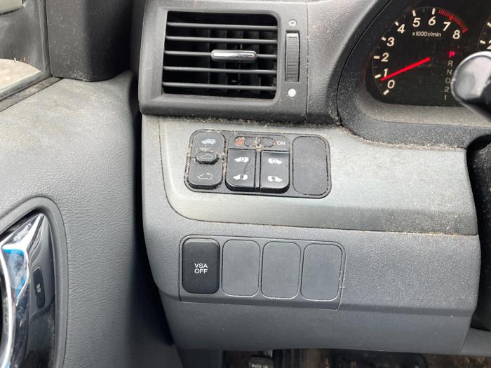 2006 honda odyssey ex-(with-leather) with 173298 miles for sale near elk-river, minnesota 661b50c68c9d46a994b82ed908193f70.jpg