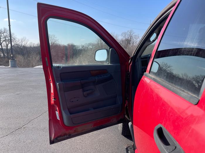 2006 dodge ram-2500 laramie-quad-cab-4wd with 323244 miles for sale near clearwater, minnesota 6644d8c85aaf4659854d6af5f856ad8c.jpeg