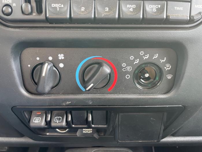 2004 jeep wrangler x with 106811 miles for sale near elk-river, minnesota 66451c0b2a8b49ef974eca6d8c0c2024.jpeg