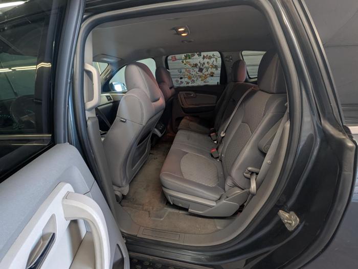 2011 chevrolet traverse lt-awd with 201771 miles for sale near elk-river, minnesota 665480e1f6ff46eb881190d8ded8765f.jpg