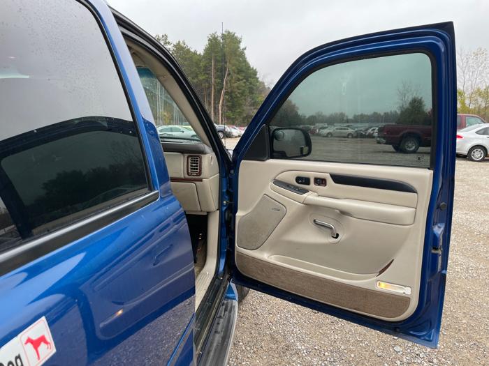 2003 cadillac escalade-ext sport-utility-truck with 175517 miles for sale near elk-river, minnesota 66615c6821fd45a88567ed6277d21bf6.jpeg