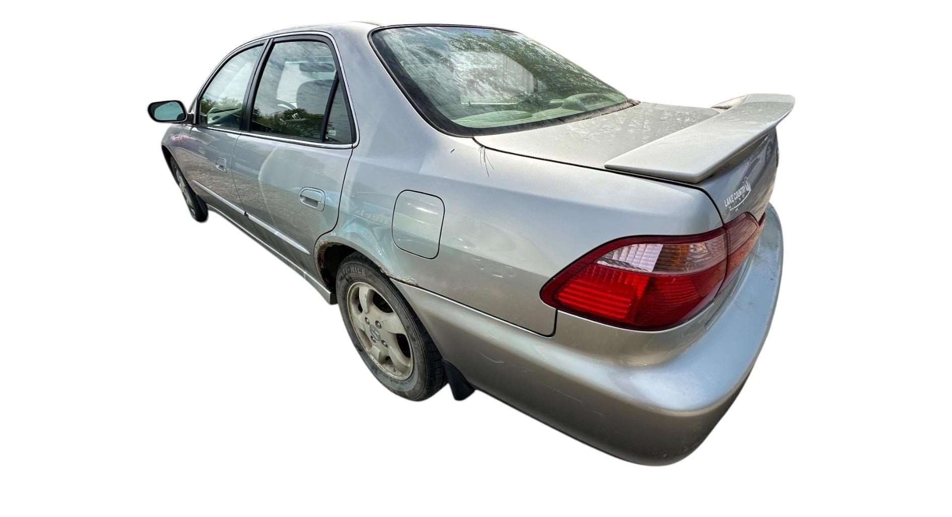 1999 honda accord ex-sedan with 145458 miles for sale near elk-river, minnesota 667af25446a44d20b726625b300b9560.jpg