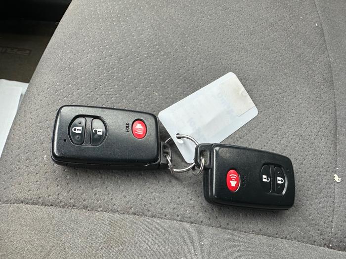 2010 toyota prius prius-ii with 237350 miles for sale near elk-river, minnesota 668b9ffc51b54e218f91449b7595fbbe.jpeg