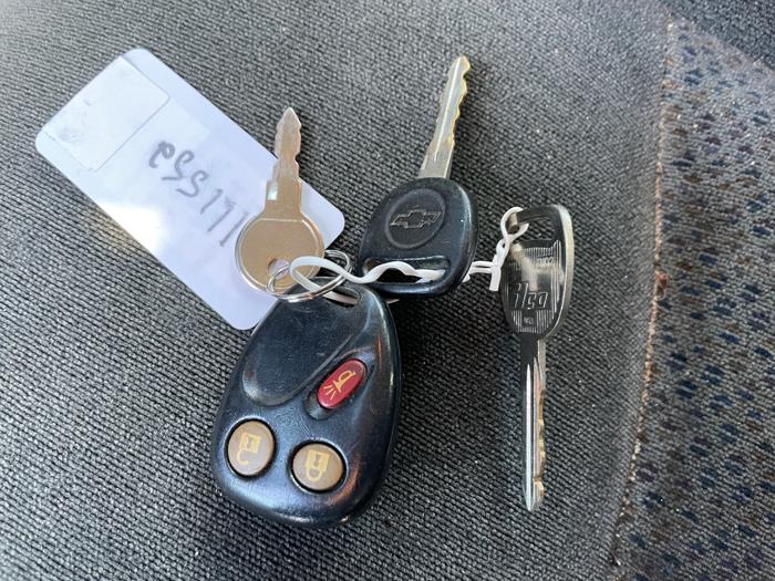 2004 chevrolet silverado-1500 ext.-cab-short-bed-4wd with 141858 miles for sale near elk-river, minnesota 66a678d55a03475d893b7724581afa38.jpeg