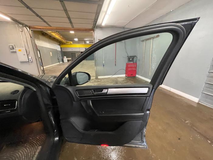 2012 volkswagen touareg vr6-lux with 229771 miles for sale near elk-river, minnesota 66c092452fb943a1a885c20275f704f5.jpeg