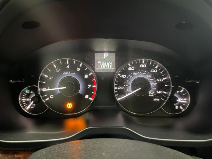 2011 subaru legacy 2.5i-limited with 139752 miles for sale near elk-river, minnesota 674f7c80bac0428691ee0048a3a18b21.jpg