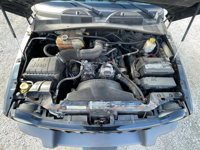 2004 jeep liberty sport-4wd with 132667 miles for sale near elk-river, minnesota 6759736040e04d198e6600191751d557.jpeg