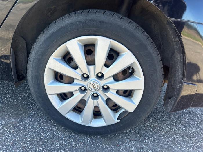 2014 nissan sentra s-6mt with 171657 miles for sale near elk-river, minnesota 676d1415f6d5417397f4c3f16dbf4bb7.jpeg