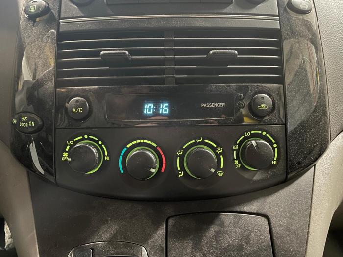 2004 toyota sienna le,ce with 149137 miles for sale near elk-river, minnesota 6781f0450ca340bcaeaa5bfe226707b6.jpg