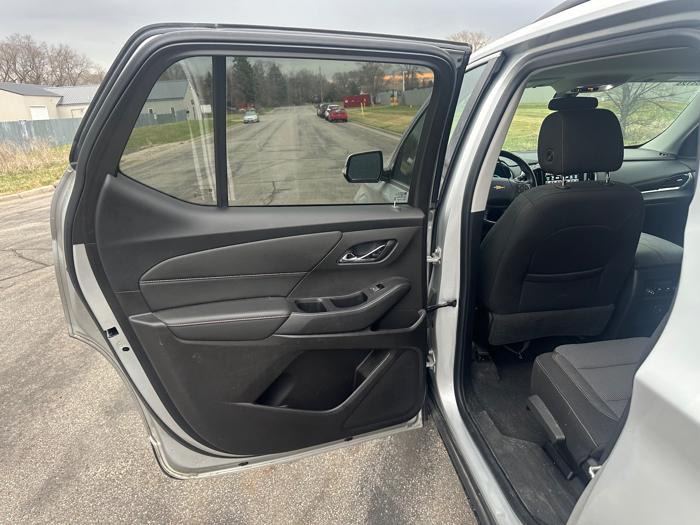 2019 chevrolet traverse lt-cloth-fwd with 140494 miles for sale near elk-river, minnesota 67b17aff71dd4bfc80b1f81ec7fc0ed9.jpeg