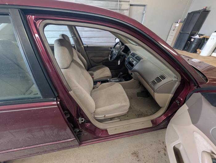 2002 honda civic lx-sedan with 170813 miles for sale near elk-river, minnesota 67c0e1b9663046b196baea5bef5c7b0e.jpg