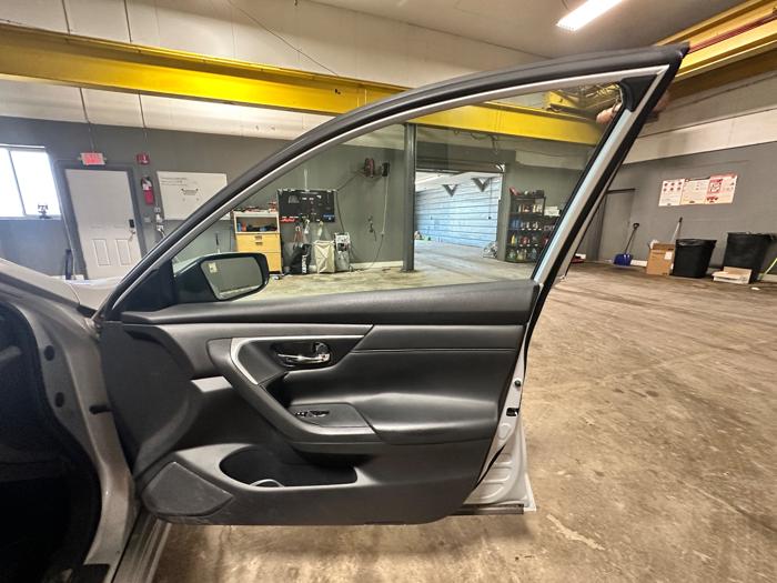 2015 nissan altima 2.5-sl with 77013 miles for sale near elk-river, minnesota 67ef82e2d12e4f3c87fb7995bd722262.jpeg