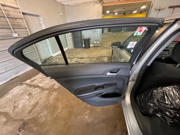 2009 honda accord lx-p-sedan-at with 99419 miles for sale near elk-river, minnesota 6811e2ad0409455cbd1a1e32c8392c81.jpeg