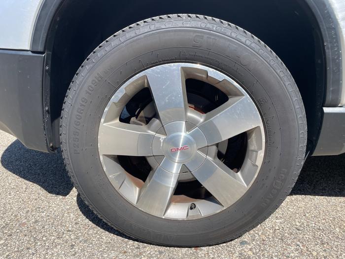 2012 gmc acadia with 171282 miles for sale near burnsville, minnesota 6826a158d7c54aa5ab2cf73fad8a8090.jpeg