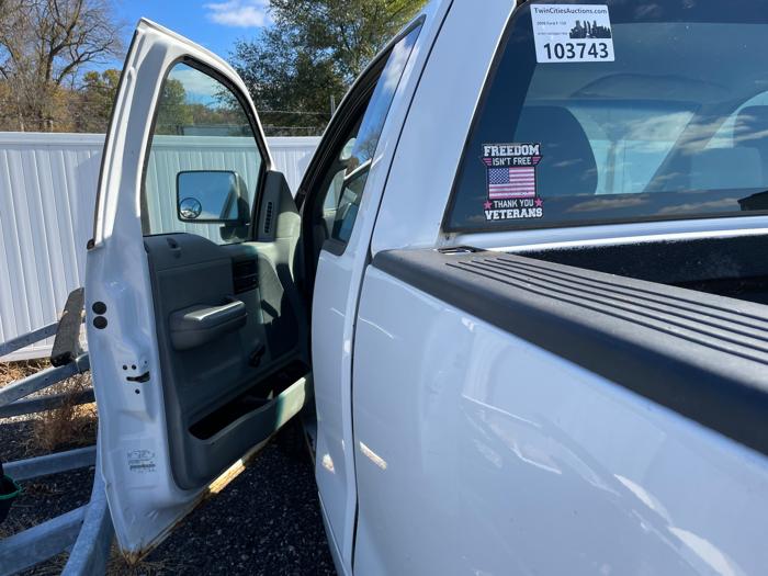 2008 ford f-150 xlt-long-box-4wd for sale near elk-river, minnesota 6833f90918b048f2a60474bdc61f92cd.jpeg