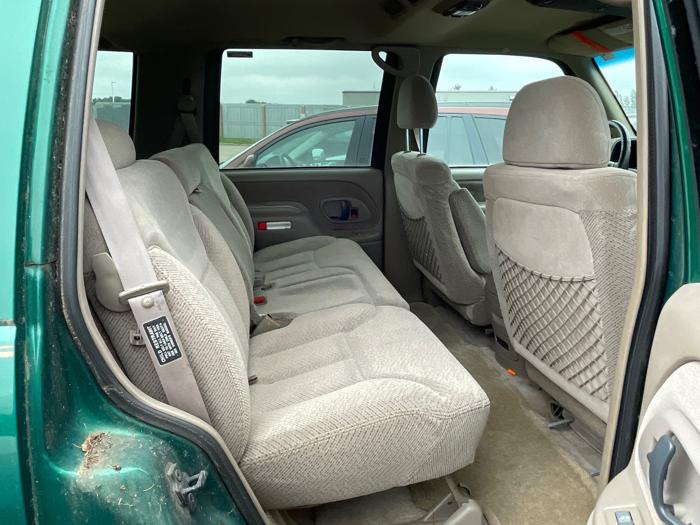 1999 chevrolet tahoe 4-door-4wd with 193393 miles for sale near elk-river, minnesota 683c2beacb3d4f7db1b0657bfca35f3e.jpeg