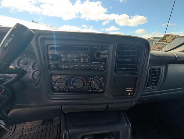 2001 chevrolet silverado-1500 ext.-cab-short-bed-4wd with 212525 miles for sale near elk-river, minnesota 687f87027c5d4362a24c2c677811a3d6.jpg