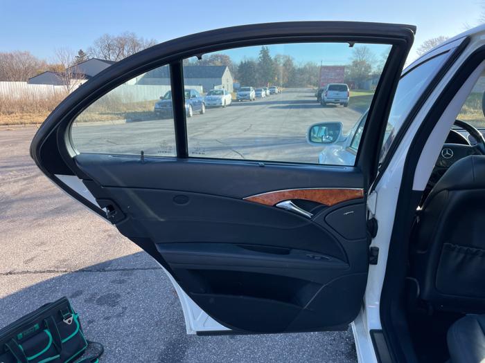 2009 mercedes-benz e-class e350-4matic-sedan for sale near elk-river, minnesota 68b4cd344d794be5b1464d1fefe78caa.jpeg