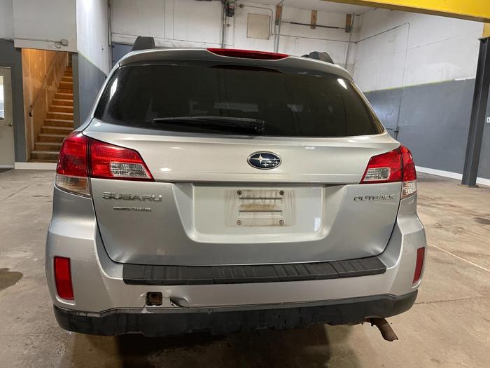 2013 subaru outback premium with 173412 miles for sale near elk-river, minnesota 68fba4d38d2f4f6081044466a8788c0e.jpg
