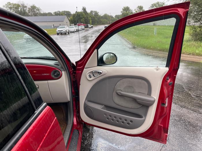 2002 chrysler pt-cruiser limited-edition with 166231 miles for sale near elk-river, minnesota 69344aebd2c24b76a0e9821d11f2fc7d.jpeg