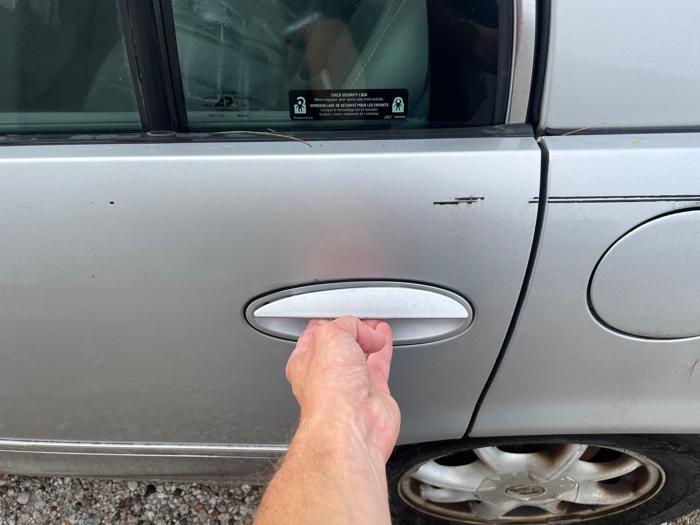 2003 buick park-avenue sedan with 149123 miles for sale near elk-river, minnesota 694cc35068514f979f8e8578b8947b75.jpeg