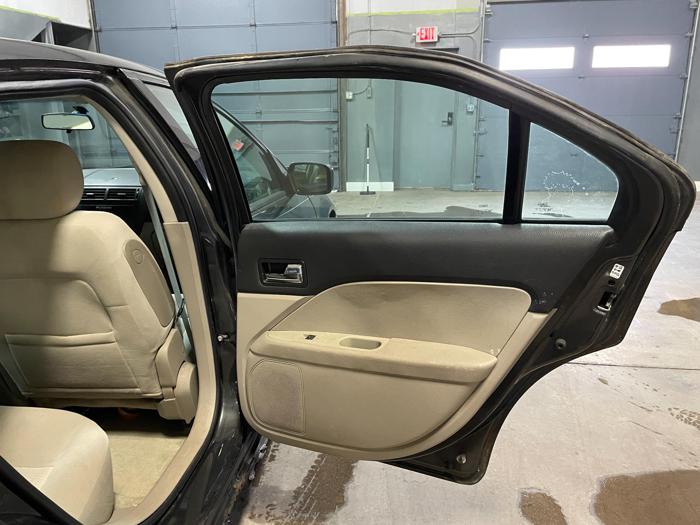 2007 ford fusion se with 161827 miles for sale near elk-river, minnesota 69b98a9b8ae34d2cb04f53fa8516e8aa.jpg