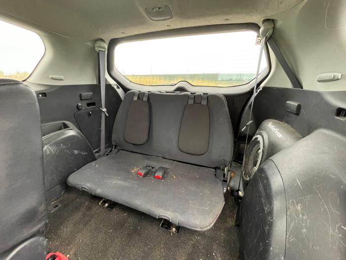 2008 mitsubishi outlander xls-4wd with 222706 miles for sale near elk-river, minnesota 69c3d0653c374fc198c5a346481422db.jpeg