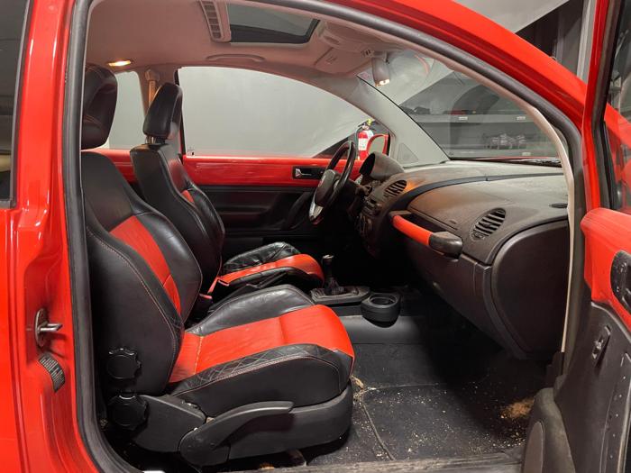 2002 Volkswagen Beetle
