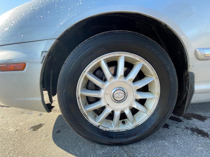 2004 hyundai xg350 base with 183546 miles for sale near elk-river, minnesota 6a25472275a946b0a98b0e153e033cb1.jpeg