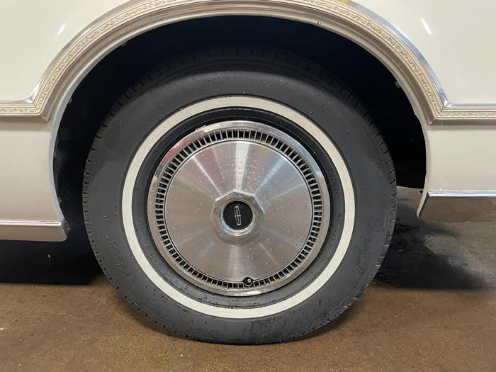 1976 Lincoln Continental