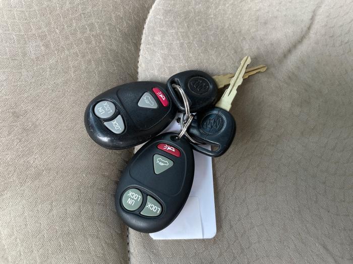 2004 buick rendezvous cx-2wd with 169054 miles for sale near elk-river, minnesota 6a7d0e790eae4404906d5ab2f44e7d53.jpeg