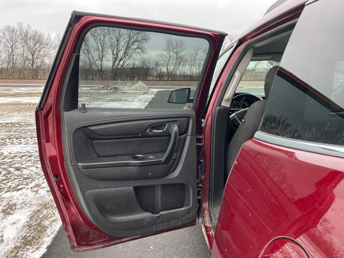 2016 chevrolet traverse 1lt-awd with 123372 miles for sale near rochester, minnesota 6a864e1758224ef397884a34eecc6361.jpeg