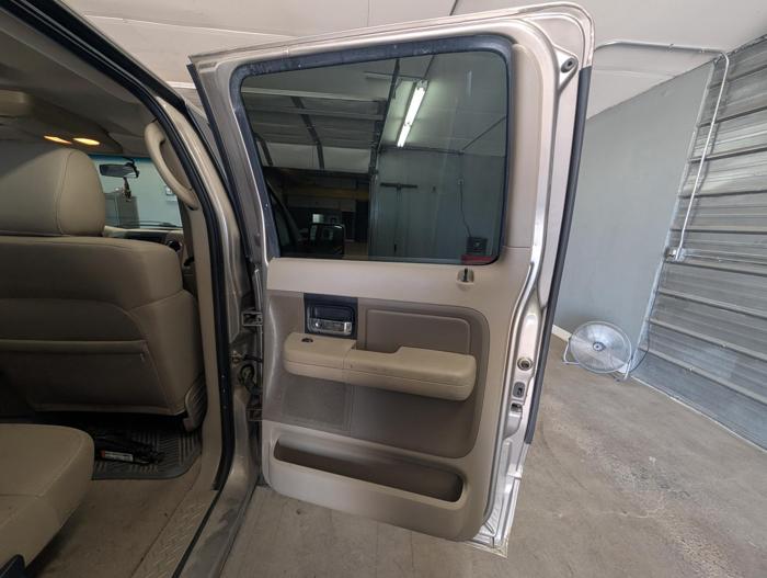 2005 ford f-150 fx4-supercrew-4wd with 288226 miles for sale near elk-river, minnesota 6ac66cf3823e40aea1ad2b301ee18acc.jpg