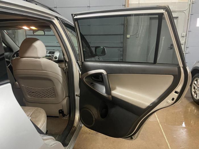 2008 toyota rav4 limited with 179997 miles for sale near elk-river, minnesota 6b04f72559f24f47b975af5e47723122.jpg