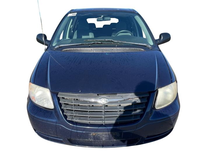 2006 chrysler town-&-country base with 220078 miles for sale near elk-river, minnesota 6b05f99f221e454d96f257eaf4e72c78.jpg