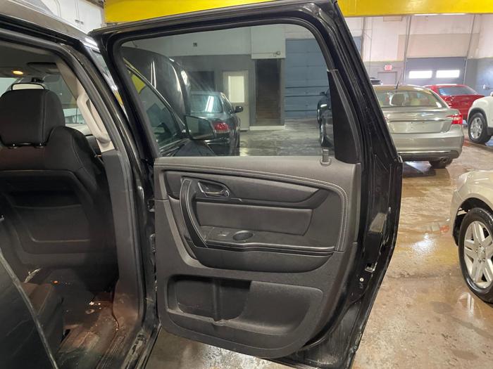 2017 chevrolet traverse lt with 301757 miles for sale near elk-river, minnesota 6b08baad2f724298bc508b7baf03d7b0.jpg