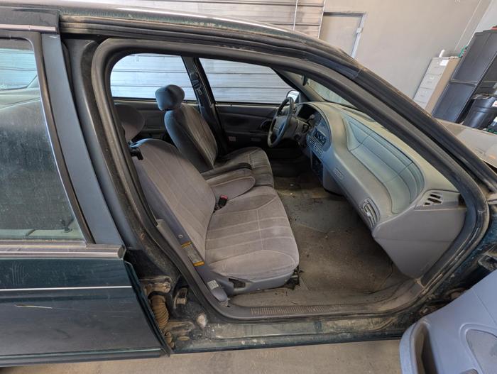 1995 ford taurus gl with 206115 miles for sale near elk-river, minnesota 6b289934913445a7a27d893f2be67e8b.jpg