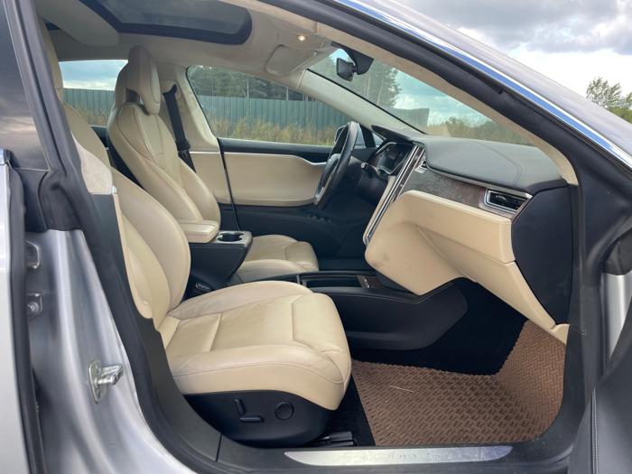 2017 tesla model-s 75d-awd with 101172 miles for sale near elk-river, minnesota 6b4df4e1422c44c6a145ad167786a157.jpeg